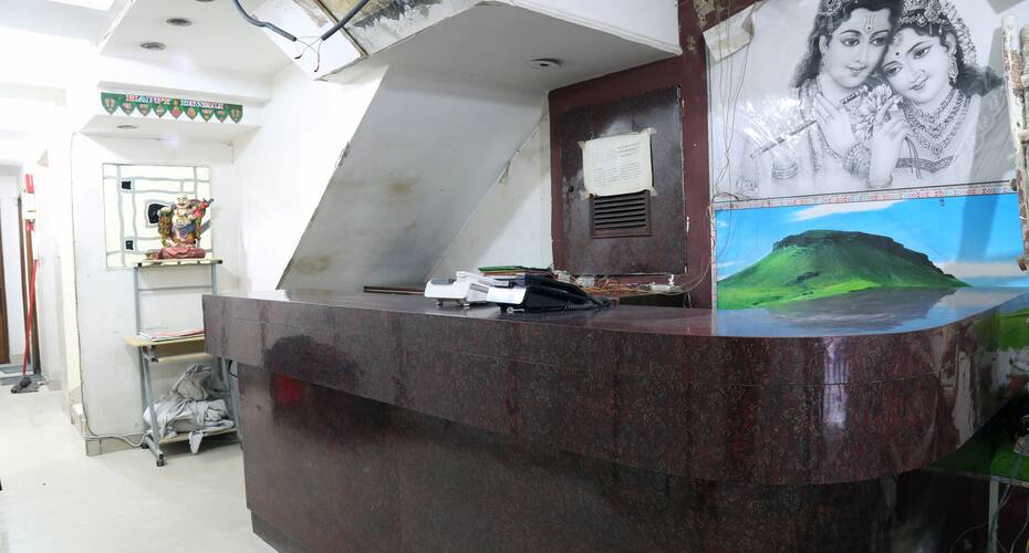 Hotel Elegant, New Delhi 3